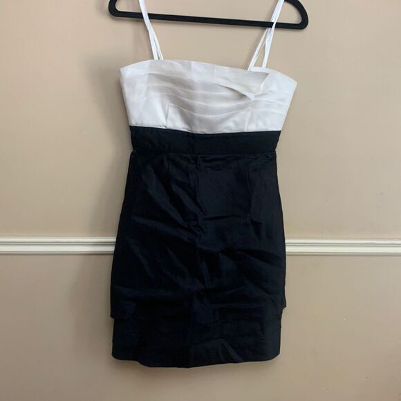 BCBGMaxAzria Strapless Silk Cocktail Dress Black and White Size 6 - Picture 1 of 8